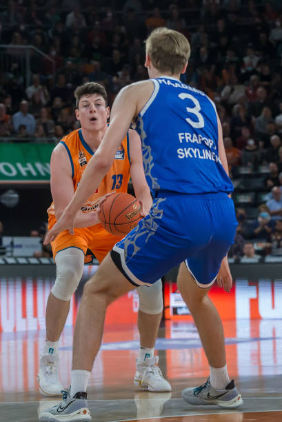 虽然饱受质 虽然饱受质